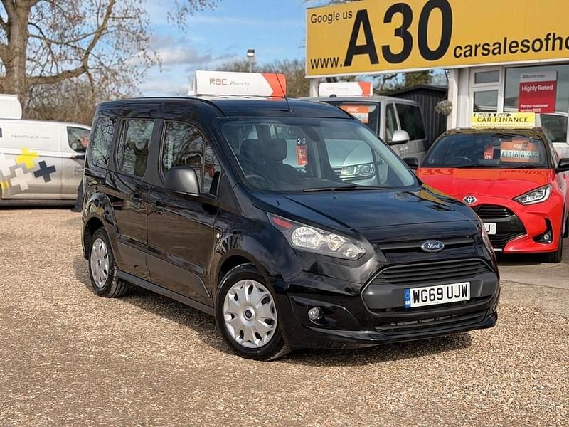 Used Ford Tourneo Connect Zetec 120 HP (88 kW) 2019 Black MPV