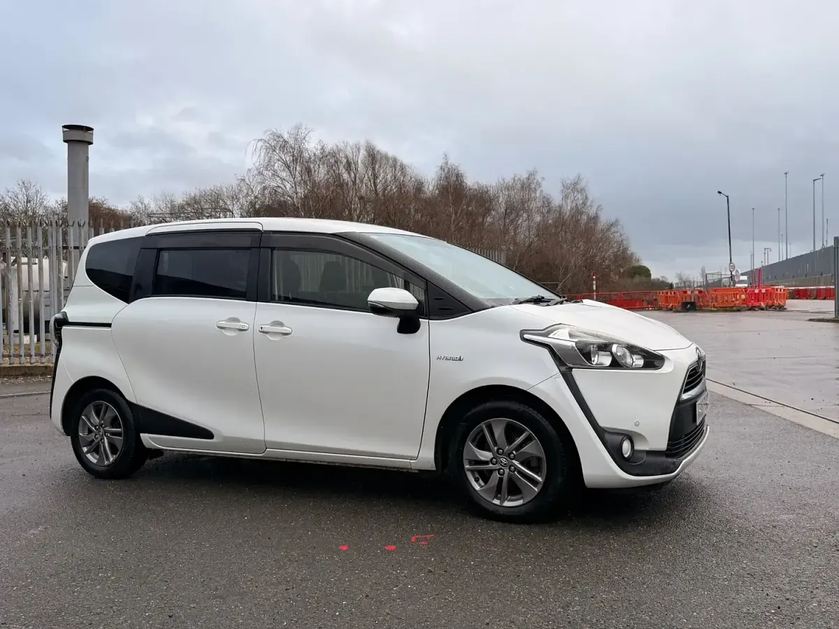 Used Toyota Sienta 2016 White