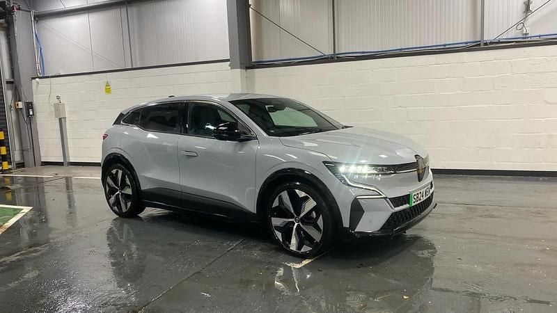 Grey Used 2024 Renault Megane E-Tech Techno Hatchback | £19,998 (Fair price) - Image 1/3
