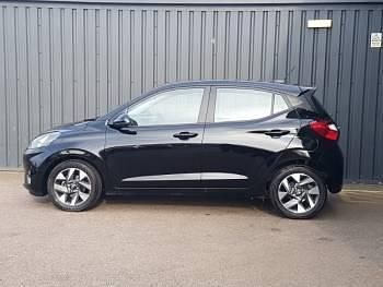 New Hyundai i10 Advanced 63 HP (46 kW) 2025 Black Hatchback