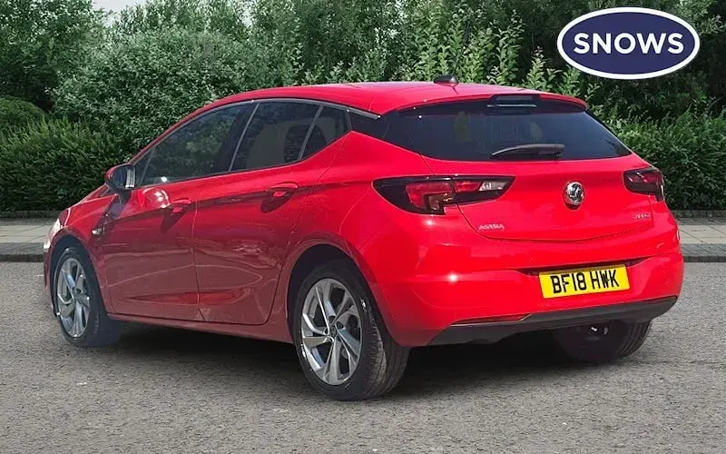 Used Vauxhall Astra SRi 150 HP (110 kW) 2018 Red Hatchback