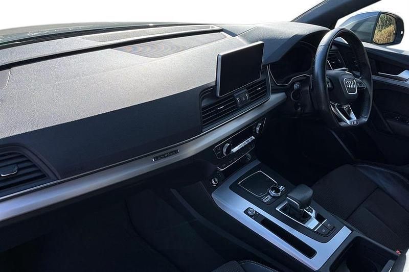 Used Audi Q5 S-Line 190 HP (139 kW) 2018 Daytona grey SUV