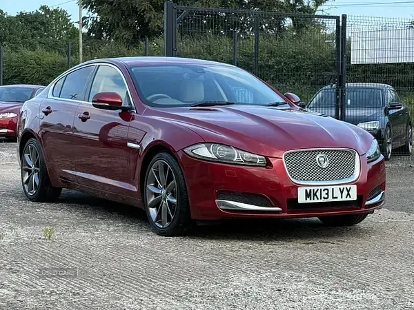 Used Jaguar XF Premium Luxury 200 HP (147 kW) 2013 Red Sedan