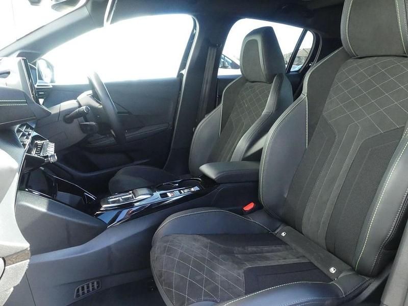 Second-hand Peugeot e-208 Premium 100 kW (136 CP) 2022 Negru Hatchback