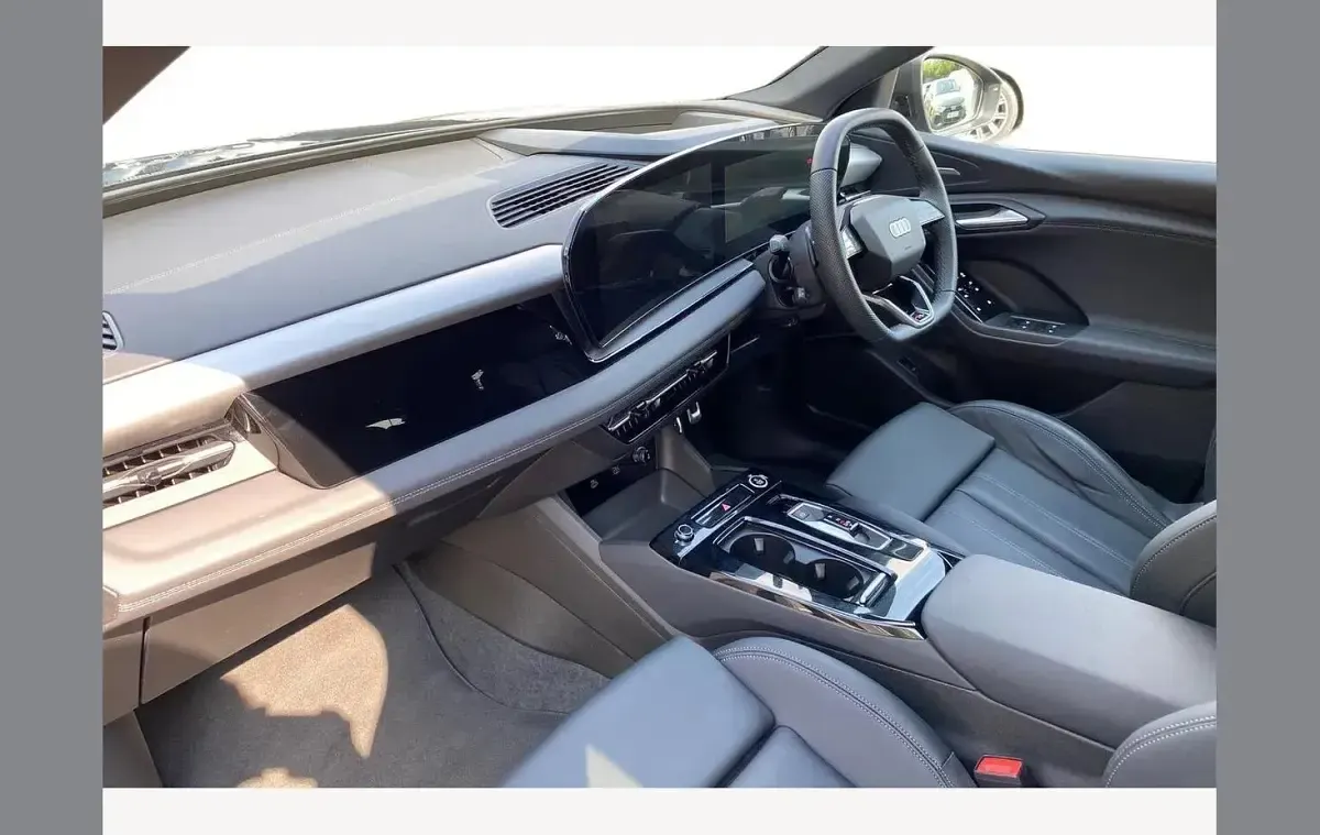 Used Audi Q6 e-tron S-Line 225 kW (306 HP) 2025 Grey SUV