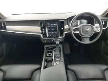 Used Volvo V90 Momentum 190 HP (139 kW) 2020 Blue Estate