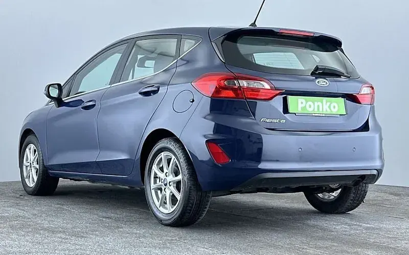 Used Ford Fiesta Zetec 86 HP (63 kW) 2018 Blue Hatchback