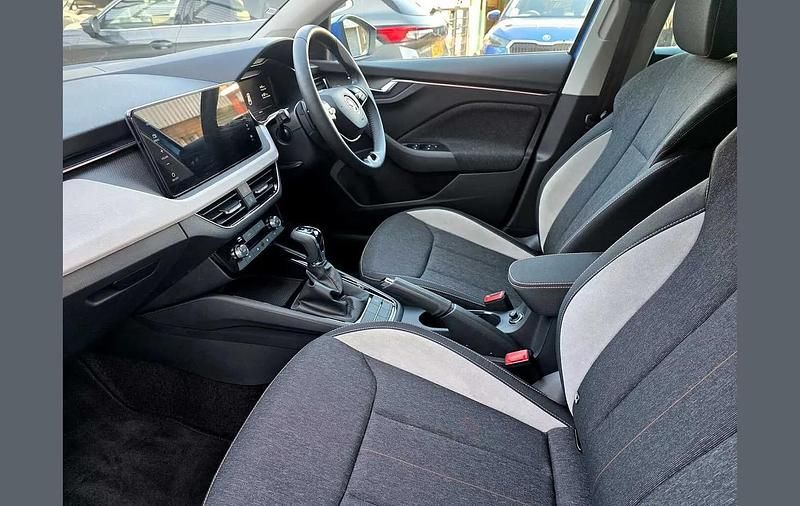 Used Skoda Scala SE L 113 HP (83 kW) 2024 Race blue metallic Hatchback