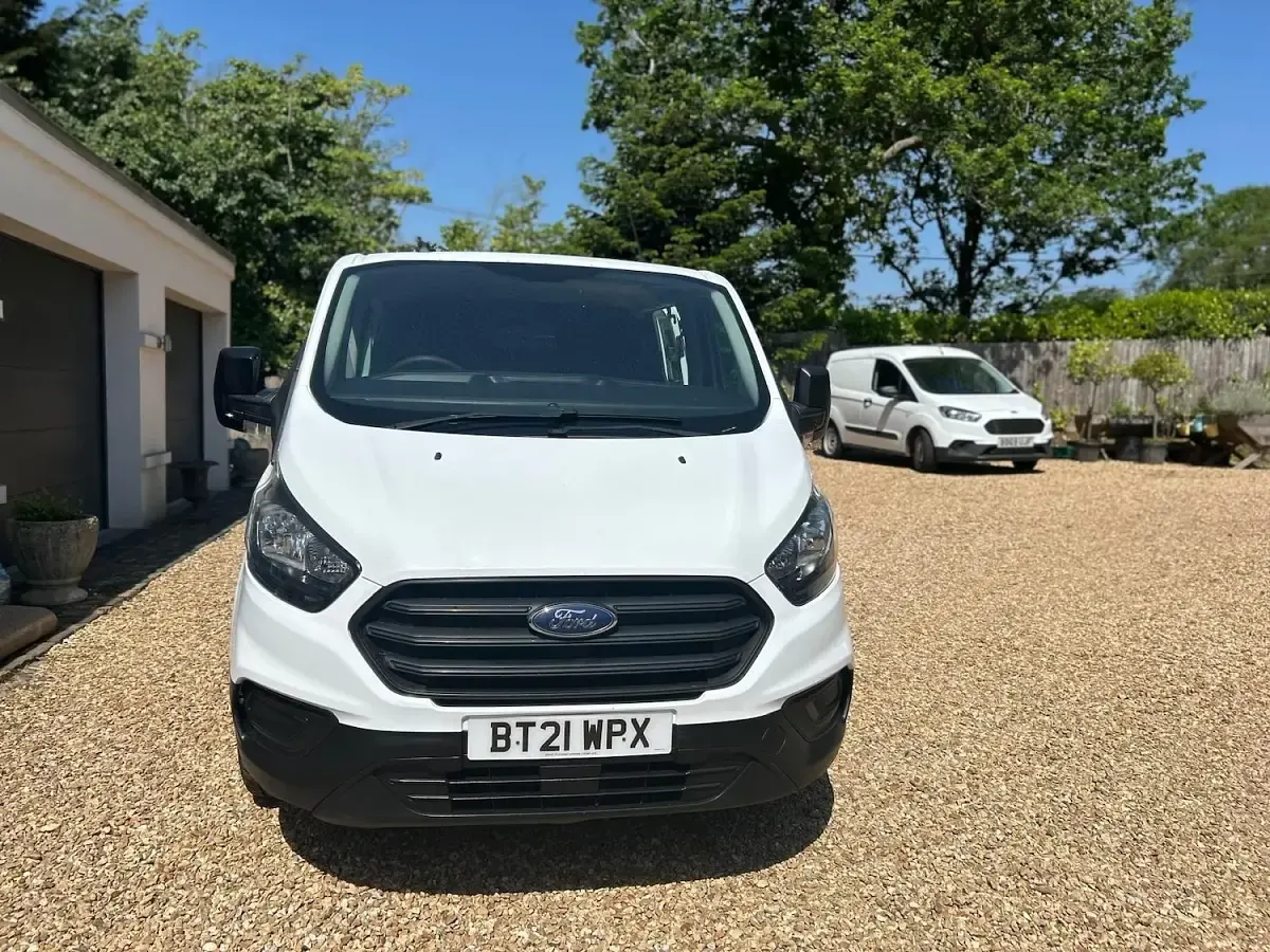 Used Ford Transit Custom 2021 White Estate