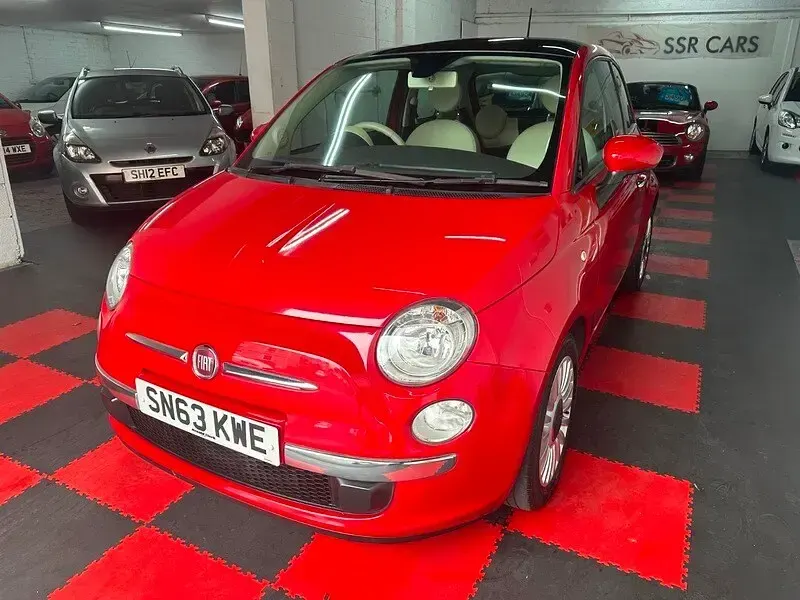 Used Fiat 500 Lounge 69 HP (50 kW) 2013 Red Hatchback
