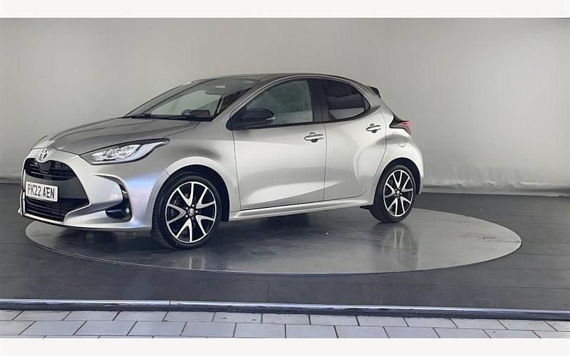 Used Toyota Yaris Hybrid 116 HP (85 kW) 2021 Hatchback