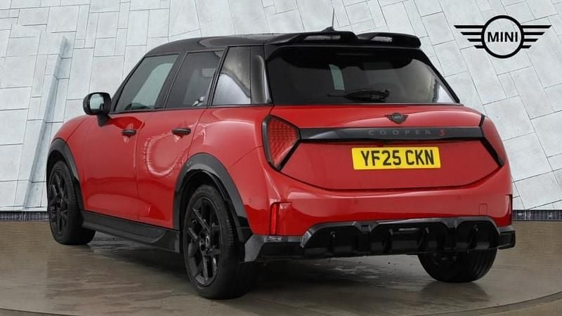 Used Mini Cooper S Hatch 201 HP (147 kW) 2025 Red Hatchback