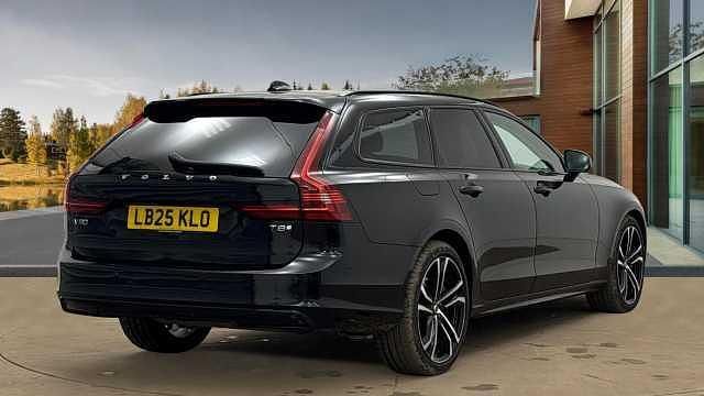 Used Volvo V90 Ultra 449 HP (330 kW) 2025 Estate
