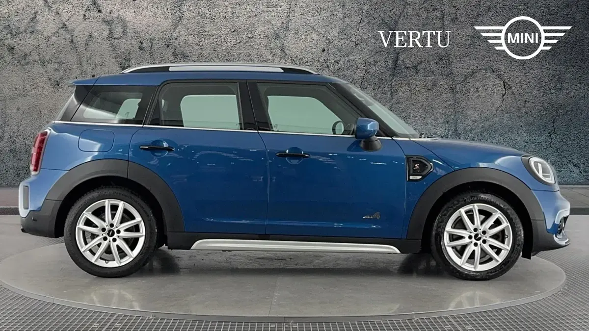 Used Mini Countryman Sport 178 HP (130 kW) 2021 Island blue SUV