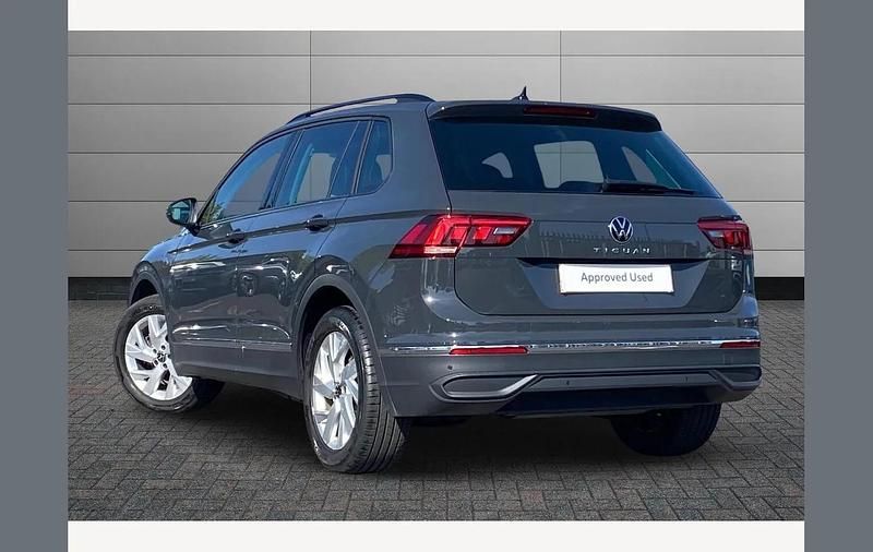 Used VW Tiguan Life 150 HP (110 kW) 2023 Grey SUV