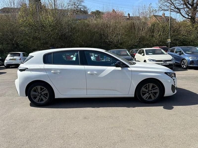 Used Peugeot 308 Active Premium 130 HP (95 kW) 2023 White Hatchback