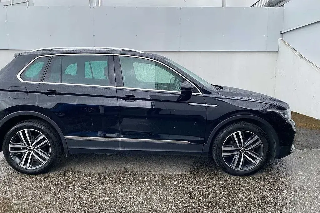 Used VW Tiguan Elegance 150 HP (110 kW) 2023 Black SUV