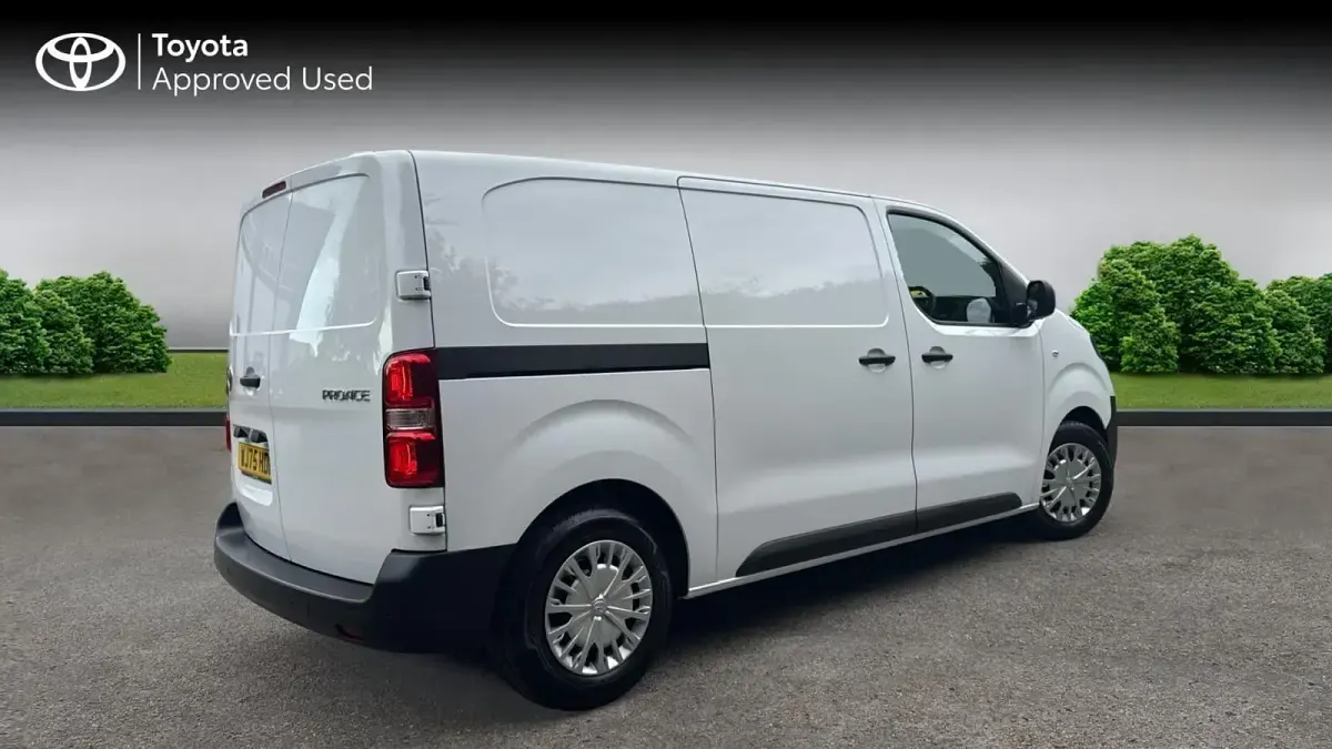 New Toyota Proace 120 HP (88 kW) 2025 White MPV