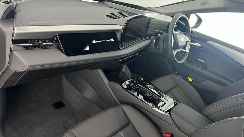 New Audi A6 e-tron Sport 210 kW (286 HP) 2025 Black Estate