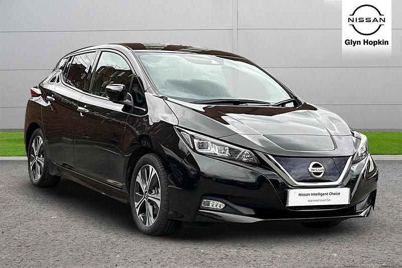 Black Used 2021 Nissan Leaf Tekna Hatchback | £10,663 (Fair price) - Image 1/4