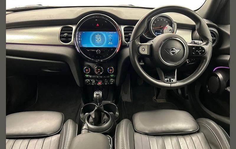 Used Mini Cooper Exclusive 134 HP (98 kW) 2022 Grey Hatchback