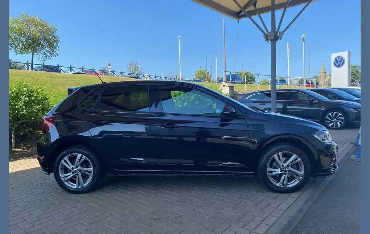 Used VW Polo R-line 95 HP (69 kW) 2022 Black Hatchback