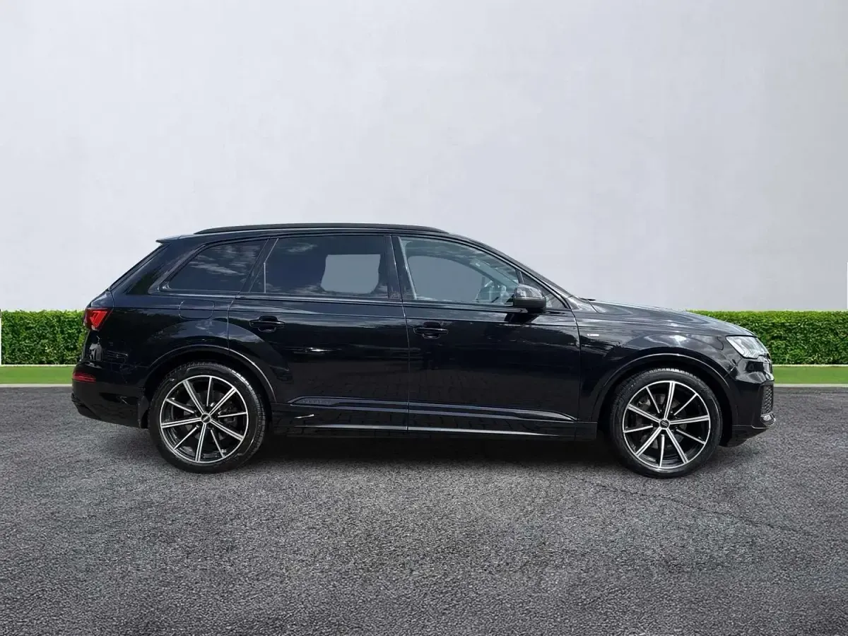 Used Audi Q7 Black Edition 2020 Black SUV