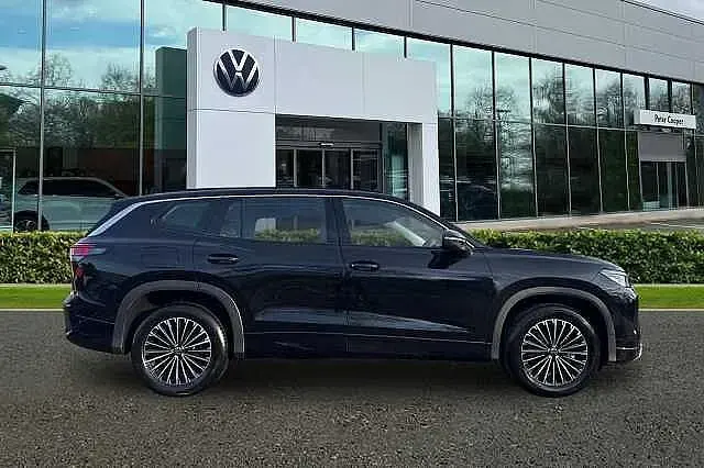 Used VW Tayron Life 150 HP (110 kW) 2025 Grenadilla black SUV