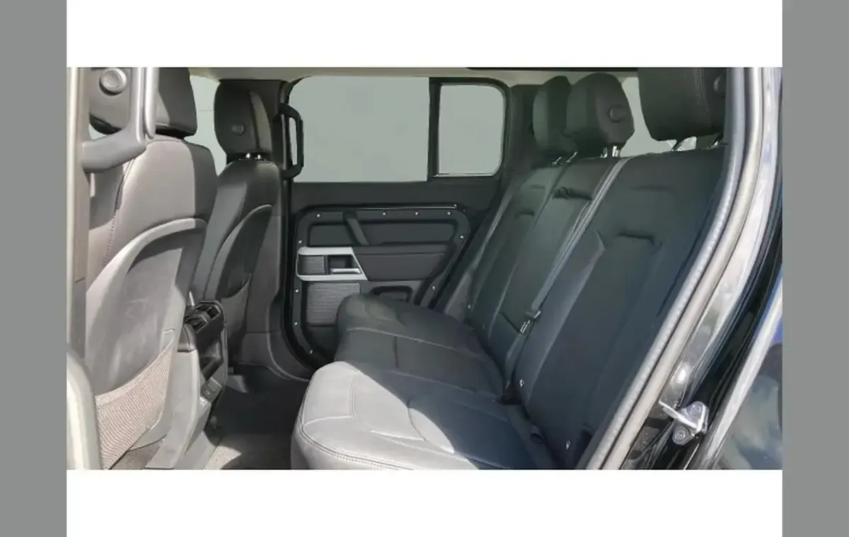 Used Land Rover Defender 245 HP (180 kW) 2024 Black SUV