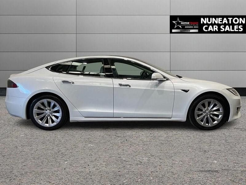 Used Tesla Model S 241 kW (328 HP) 2018 White Hatchback