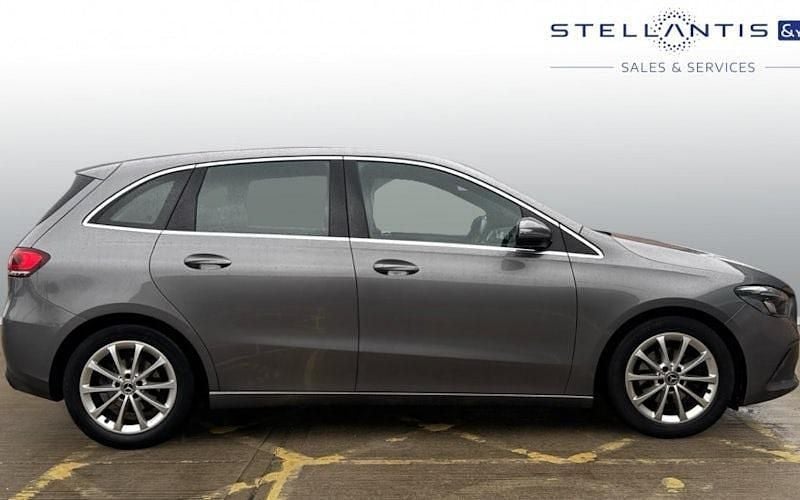 Used Mercedes B180 136 HP (100 kW) 2022 MPV