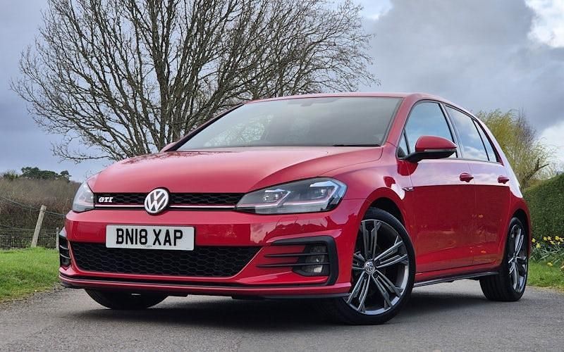 Used VW Golf VII GTI 230 HP (169 kW) 2018 Red Hatchback