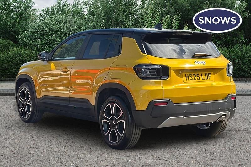 New Jeep Avenger Summit 100 HP (73 kW) 2025 Yellow SUV