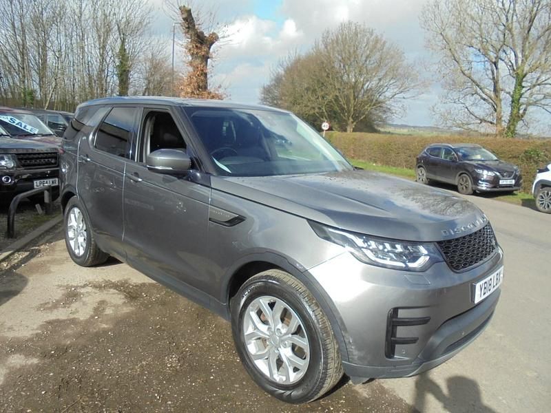 Used Land Rover Discovery 5 SE 2018 Grey SUV