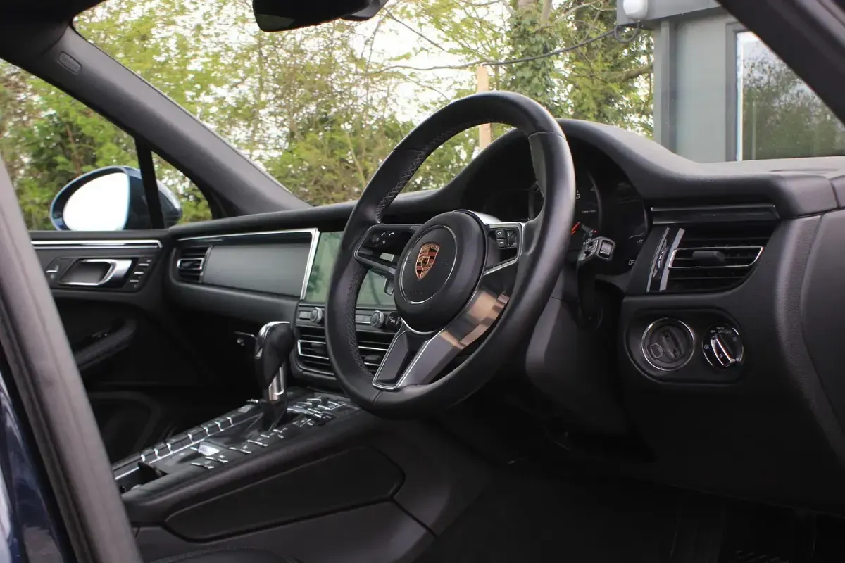 Used Porsche Macan 2019 Blue SUV