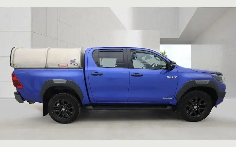 Used Toyota HiLux 204 HP (150 kW) 2024 Pickup