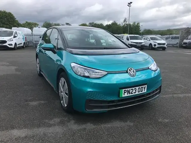 Używany VW ID.3 Pro 106 kW (145 KM) 2023 Turkusowy Hatchback