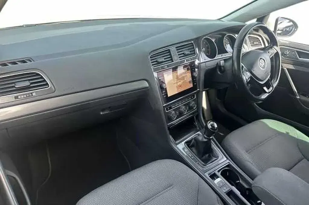 Used VW Golf VIII 130 HP (95 kW) 2020