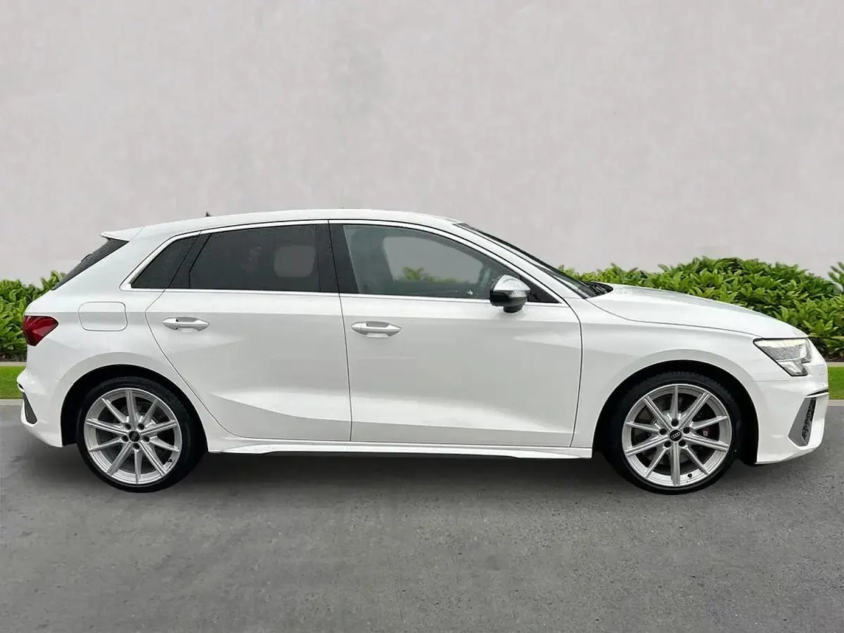 Used Audi A3 Sportback Design 310 HP (228 kW) 2023 White Hatchback