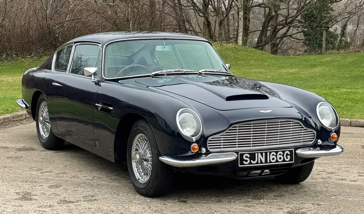 Used Aston Martin DB6 286 HP (210 kW) 1968 Blue Coupe