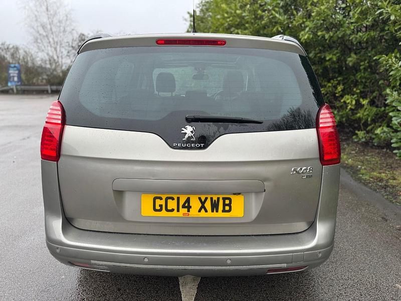 Used Peugeot 5008 Allure 115 HP (84 kW) 2014 Grey MPV