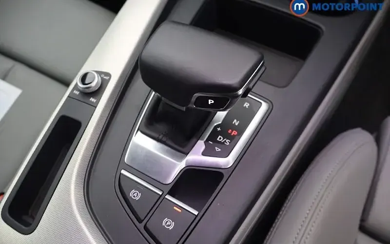 Used Audi A4 Sport 204 HP (150 kW) 2024 Black Estate