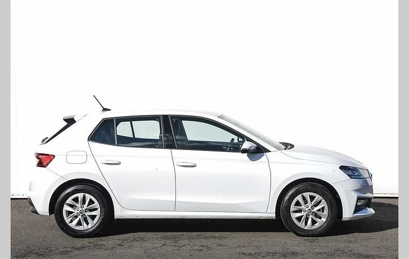 Used Skoda Fabia Comfort 79 HP (58 kW) 2023 Moon white metallic Hatchback