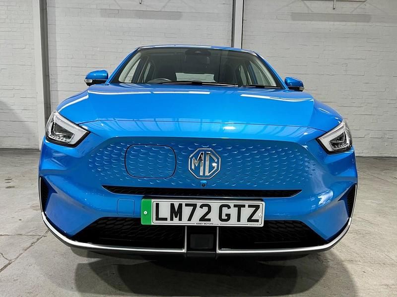 Used MG ZS SE 114 kW (156 HP) 2022 Blue Hatchback