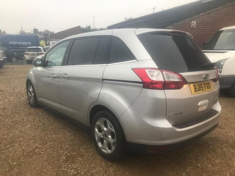 Used Ford Grand C-Max Zetec 115 HP (84 kW) 2015 Silver MPV