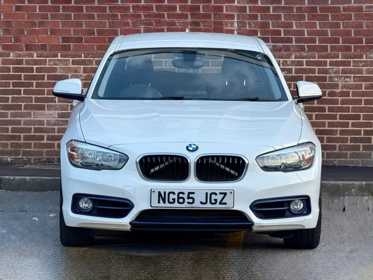 Używany BMW 118 Sport Line 2016 Biały Hatchback