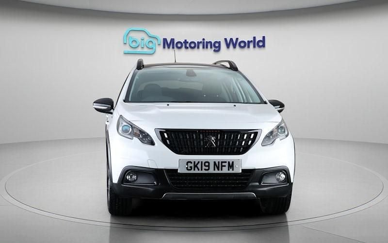 Begagnad Peugeot 2008 GT-line 131 HK (96 kW) 2019 Vit SUV