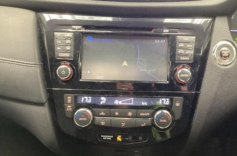 Used Nissan X-Trail N-Connecta 130 HP (95 kW) 2018 Gunmetal grey SUV