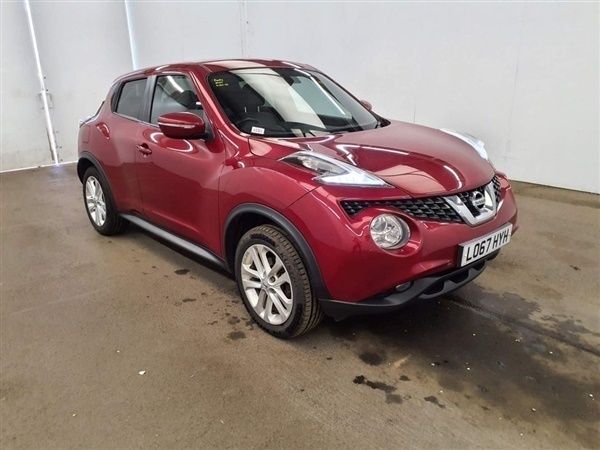 Red Used 2017 Nissan Juke N-Connecta SUV | £6,799 (Fair price) - Image 1/1