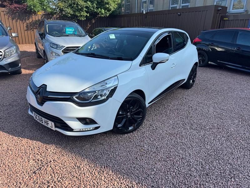 White Used 2019 Renault Clio IV Iconic Hatchback | £7,950 (Fair price) - Image 1/4